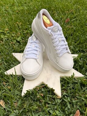 PUMA Smash v3 Platform Women’s Sneakers in PUMA White / PUMA Silver